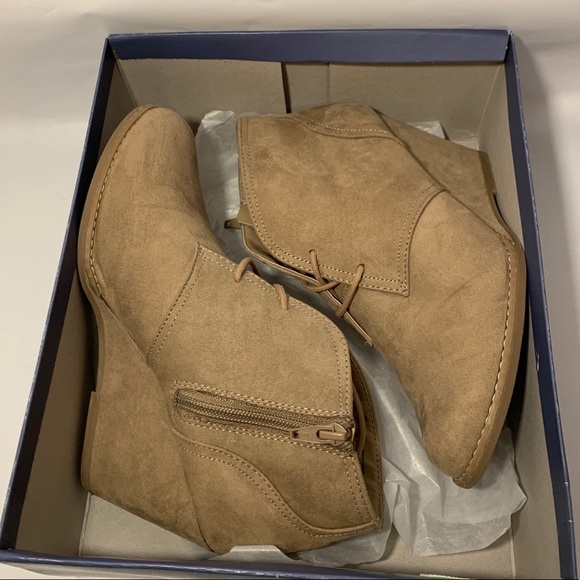 Universal Thread Bessie Taupe Bootie - Picture 9 of 11